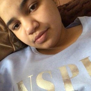 Meet your Posher, Crismal